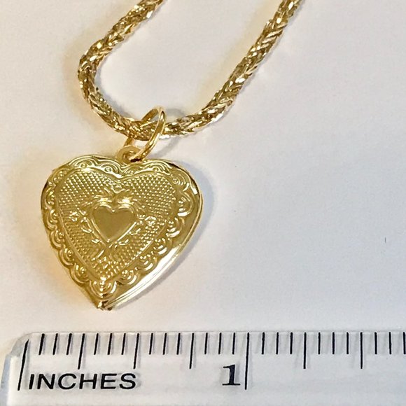 Vintage Victorian Heart Locket Necklace Gold Plated 24" Chain Photo Picture - Picture 9 of 10